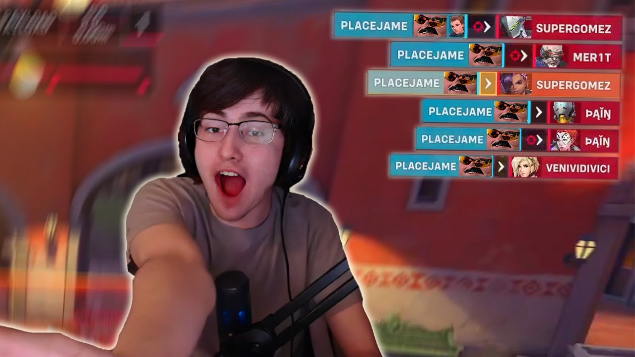 This guy has a REALLY good gamer chair