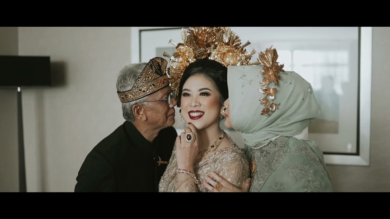 The Wedding of Iyas & Alia at The Glasshouse Ritz Calrton Pacific Place Jakarta (Balinese Wedding)