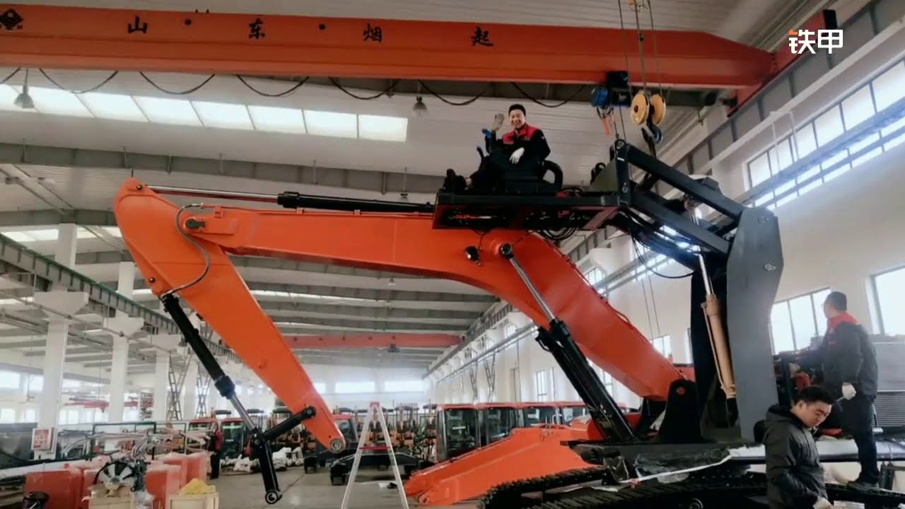 Dredge挖泥機:定制版230挖機,帶升降駕駛室! - YouTube