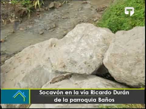 Socavón en la vía Ricardo Durán de la parroquia Baños