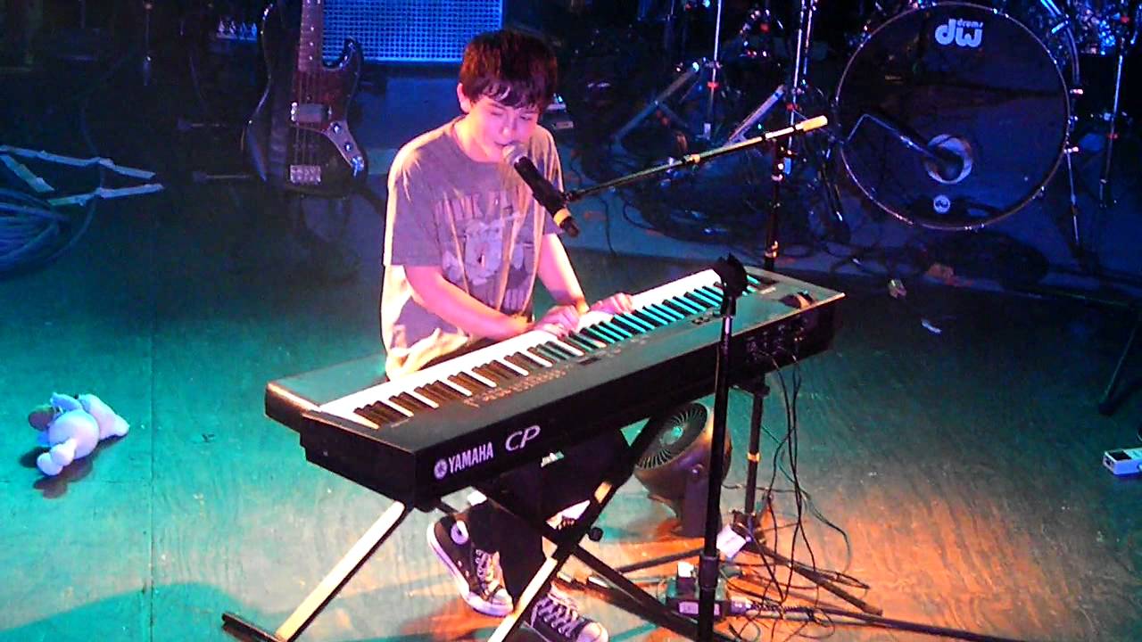 Greyson Chance - 8-13-11 - Edge of Glory