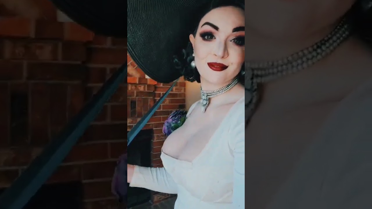 does anyone want uppies :) #residentevil #cosplay