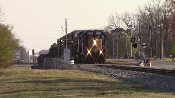 CSXT F732 With an RS5T & Horn Salutes GP38-2/ES44AH Notch 8 good Size Train