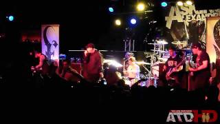 Emmure - Chicago&#39;s Finest (LIVE HD)