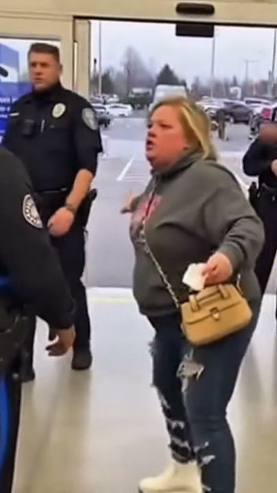 She knocked out the old cashier
