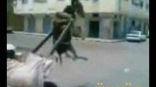 Eşeğe Yükü Bi̇ndi̇rmi̇şler