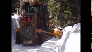 Tearing through the Mountains - Henke Snow Wing (AHW) & V Plow on Deere 872GP