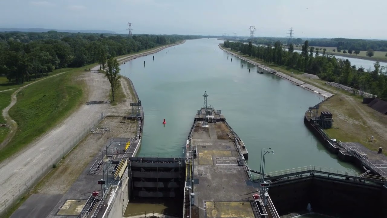 Vogelgrun, L'île du Rhin (FR) - Wohnmobil-Stellplatz / Camping-Car-Park / Mobilhome Park