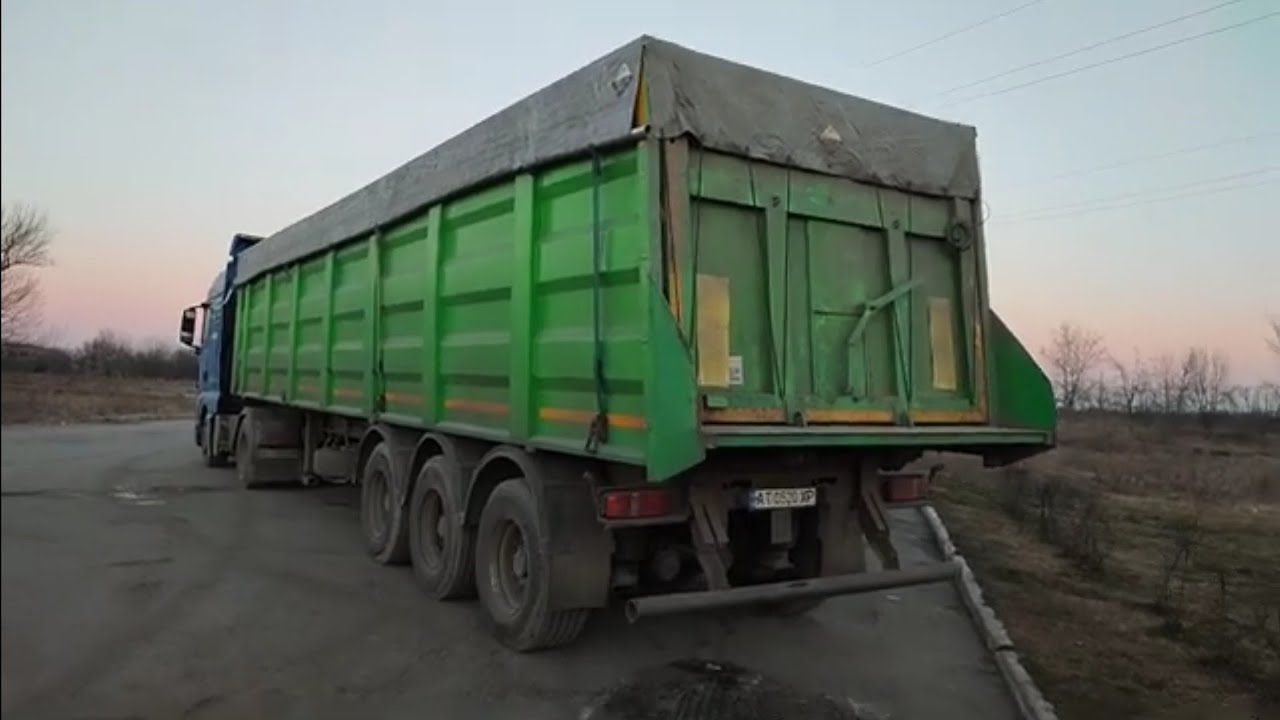 Продовжуємо їздити на порт. Нічні дороги.