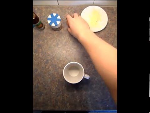 Video: Hoe Om Eiers In Die Mikrogolf Te Kook