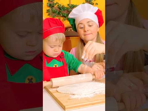 PIZZA TIME! 🍕 Oliver and Mom in the kitchen! #shorts
