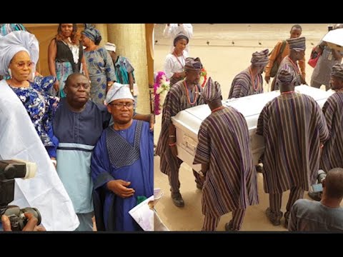 Touching! Gospel Singer Tope Alabi Father's Burial Ceremony, Check Out Their Beautiful Outfit