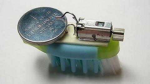 How to Make Bristlebot Toy Robot at home using 3v Motor|Floor Cleaner