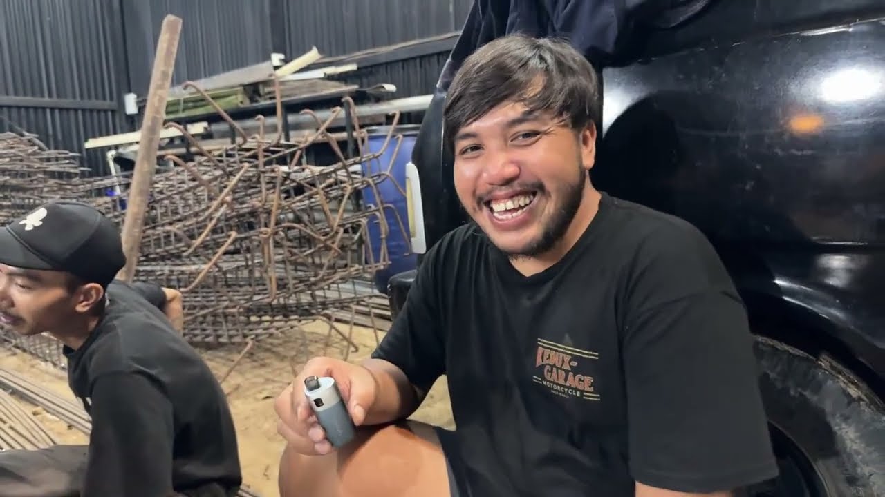 Kedux Garage Bali sedang live sekarang!