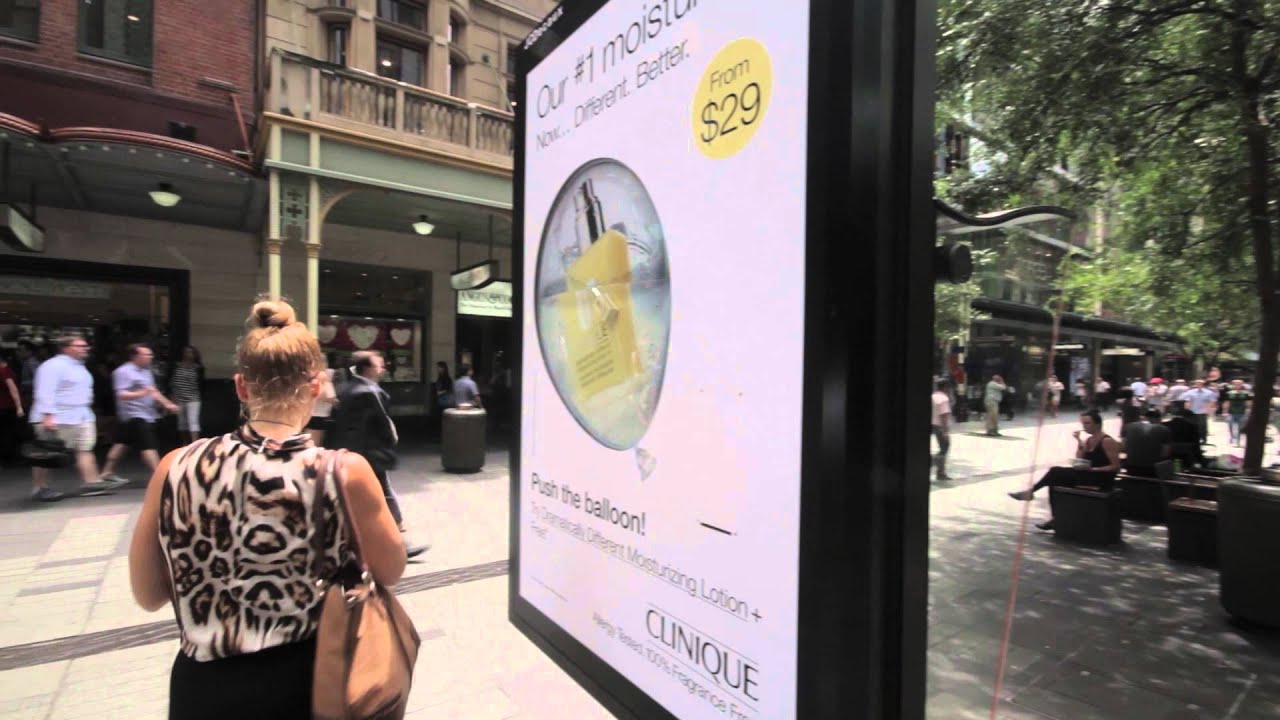 JCDecaux Australia: Clinique Dispenser