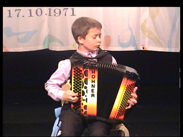 Madlyn 6 ans - Madlyn accordéon Clip Villabé In the Mood Janvier