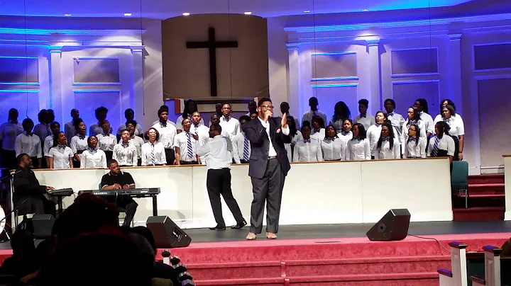 Roderick Giles and Largo High School Choir