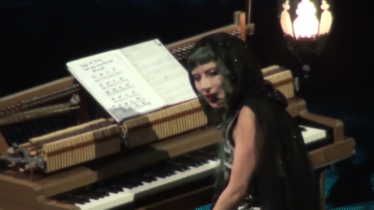 Lady Gaga - The Edge of Glory @ The Mayhem Ball Madison Square Garden N3, 8/26/25 (Surprise Song)