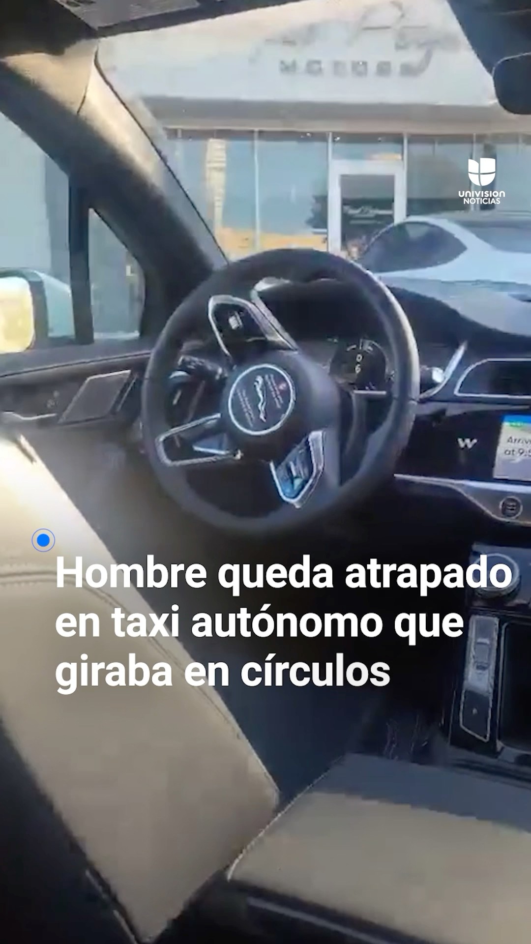 Un hombre casi pierde su vuelo tras quedar atrapado en un taxi autónomo que giraba sin control