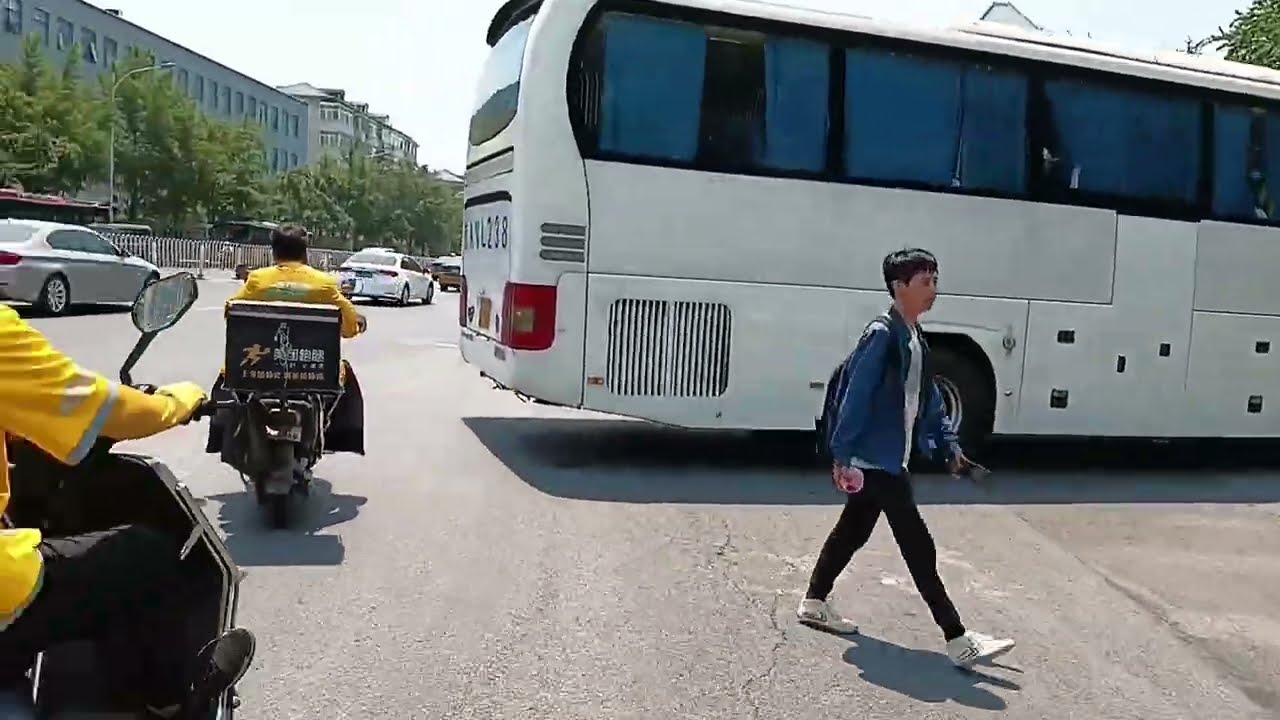 Beijing Summer Ride: 39°C Through Tsinghua, Zhongguancun, Weigongcun | 16 June 2023