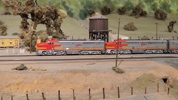 Santa Fe San Francisco Chief & Rapido ALCO PAs - La Mesa Model Railroad Club