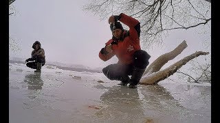 ЧТО ЗА ЗВЕРЮГА???Я НЕ МОГУ С НЕЙ СПРАВИТСЯ!!!Крупный окунь.Крупная щука,рыбалка в корягах.