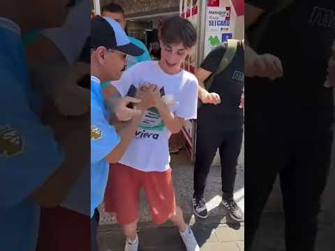 الملك الفلاشات فريان يلحس اسكريم شخص بالقوه دوري ابطال اوروبا