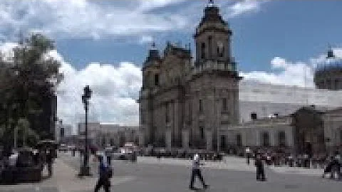 Former 1st lady leads Guatemalan election
