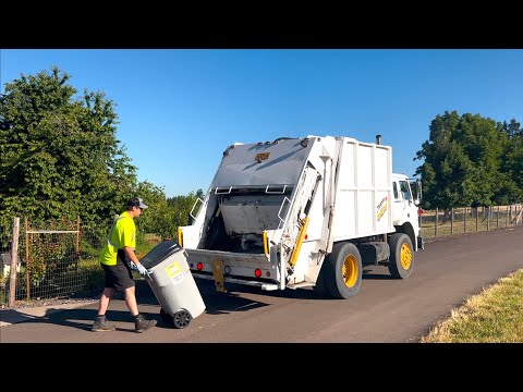 Trash! Service LLC - Dempster Economite Rear Loader in the Oregon Countryside