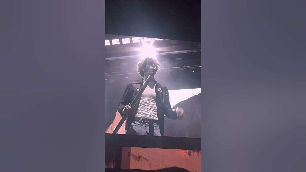 The 1975 Melt Hearts With “Robbers” at Glastonbury 2025