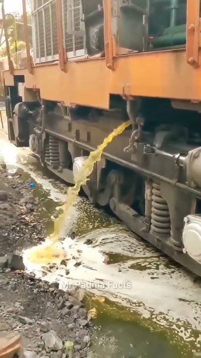 how-much-does-it-cost-to-run-a-1km-train-in-indian-railways-shorts