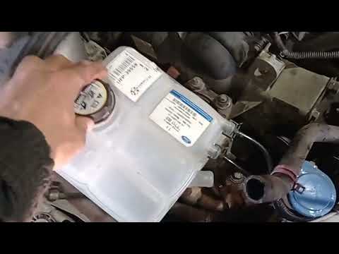Слив и продувка антифриза на Форд Фокус 3 . 1,6