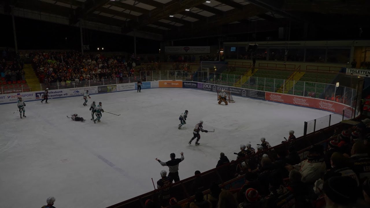 Szene Check gegen Davide Vinci HFA TUS 2.Drittel