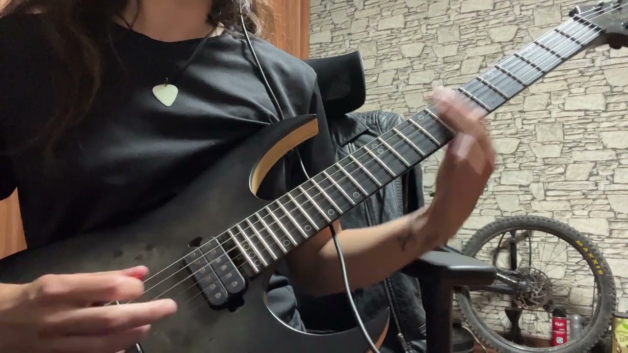 Muse - Knights of Cydonia gEEEtar