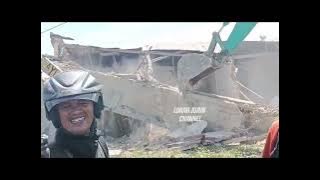 WADUH..LAGI DI BONGKAR BANGLi INI MALAH MAU DI BANGUN,TANAH PENGAIRAN DI JUAL BELIKAN (OKNUM) PARAH2