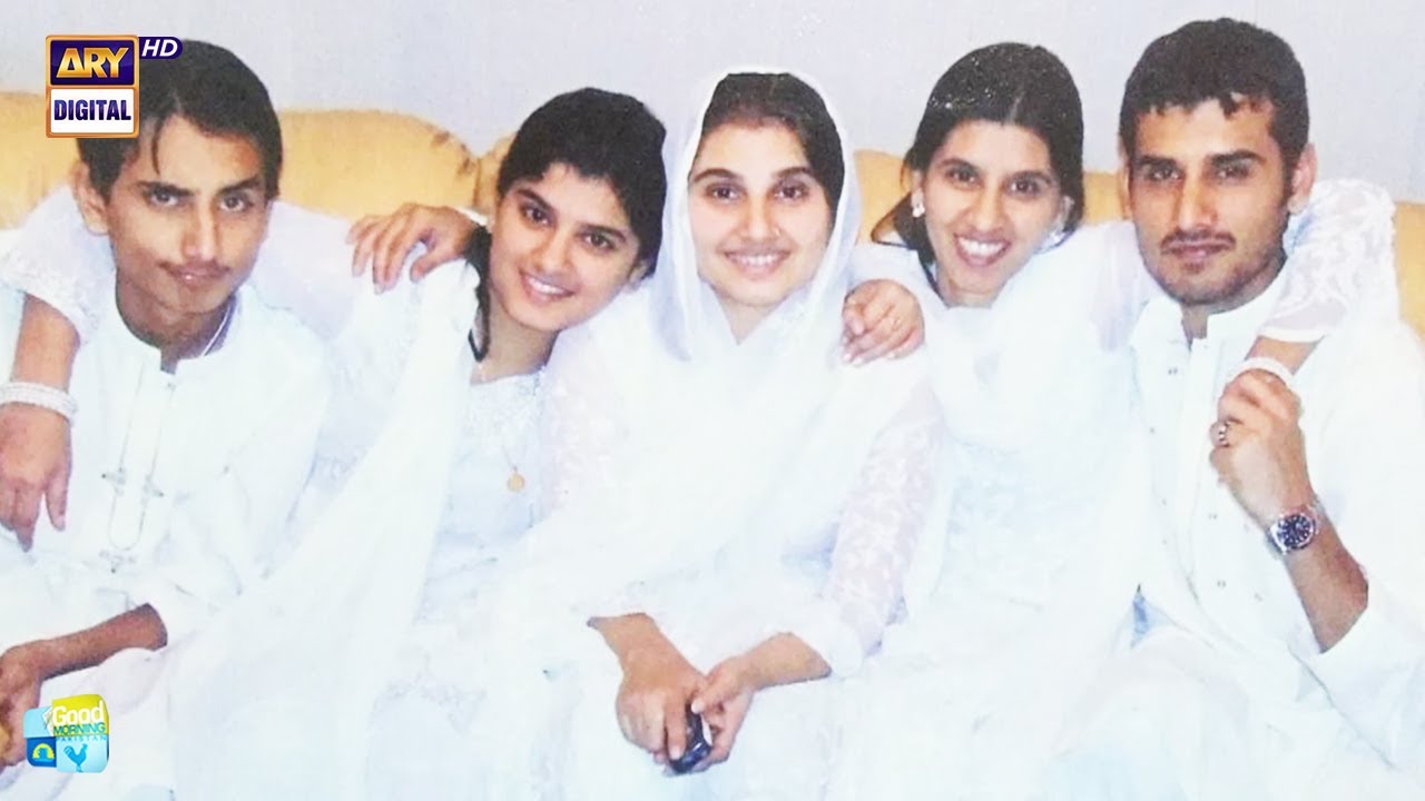 Bachpan Ki Kuch Yadgar Tasveerein - Javeria Saud Family Members