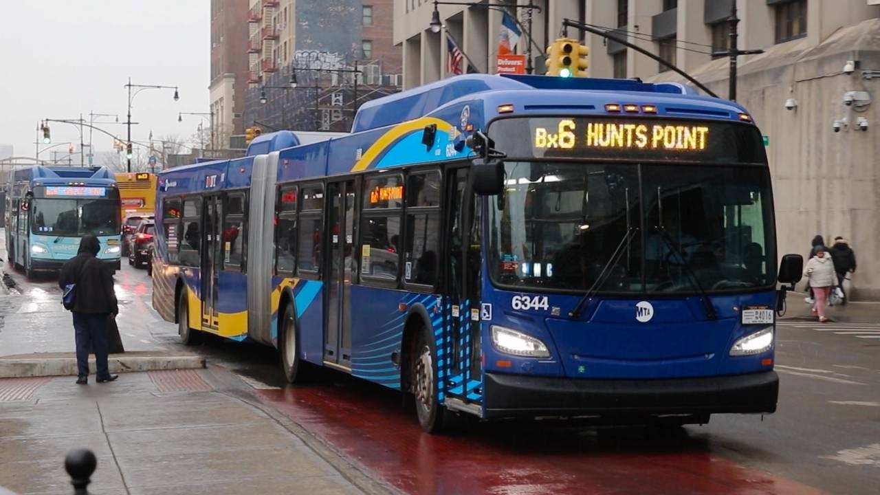 特撮 s.t station NYCT Bus: 2025 New Flyer XD60 #6344 on the Bx6 (w/ XN60s) along