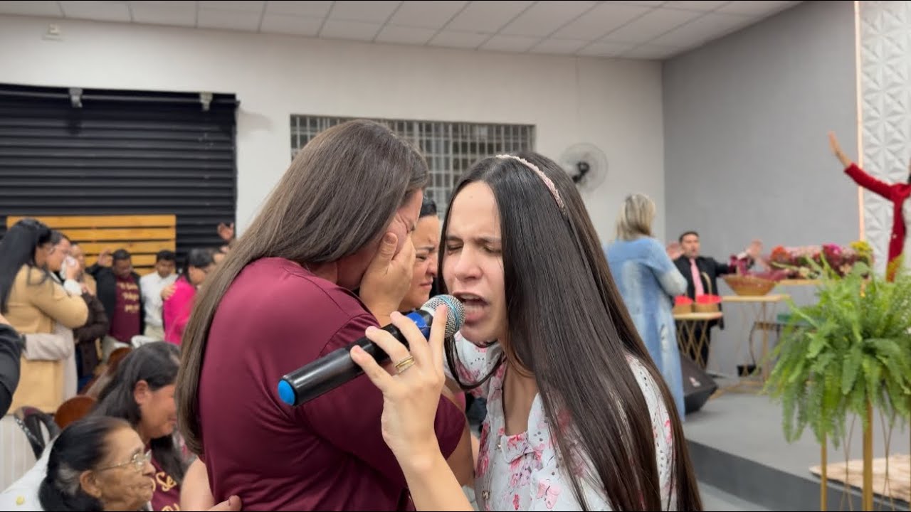 MUITO FORTE🙌🏻🔥 ministração de louvor completa-Ruth Martins 
