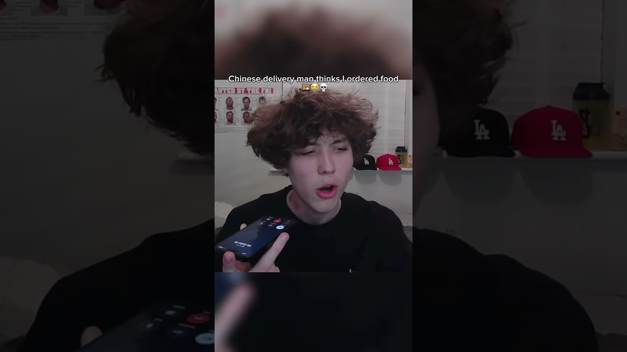 Мне звонит разгневанный китайский курьер 😭🙏 