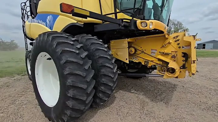 BigIron Auctions- Raile Retirement New Holland CR9060 Combine- June 2025