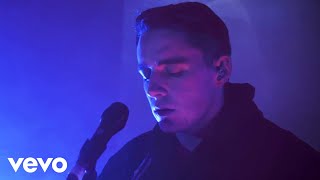 Смотреть клип Dermot Kennedy - Glory