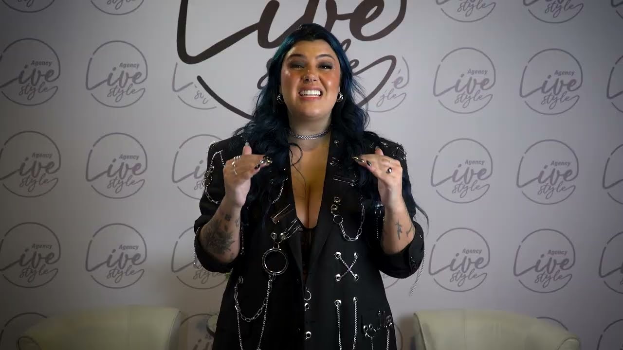 Paula Araújo em vídeo da Live Style