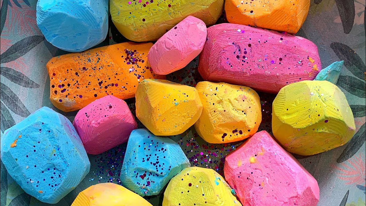 ASMR | Homemade dyed chalk chunks | crunchy | powdery | satisfying ...