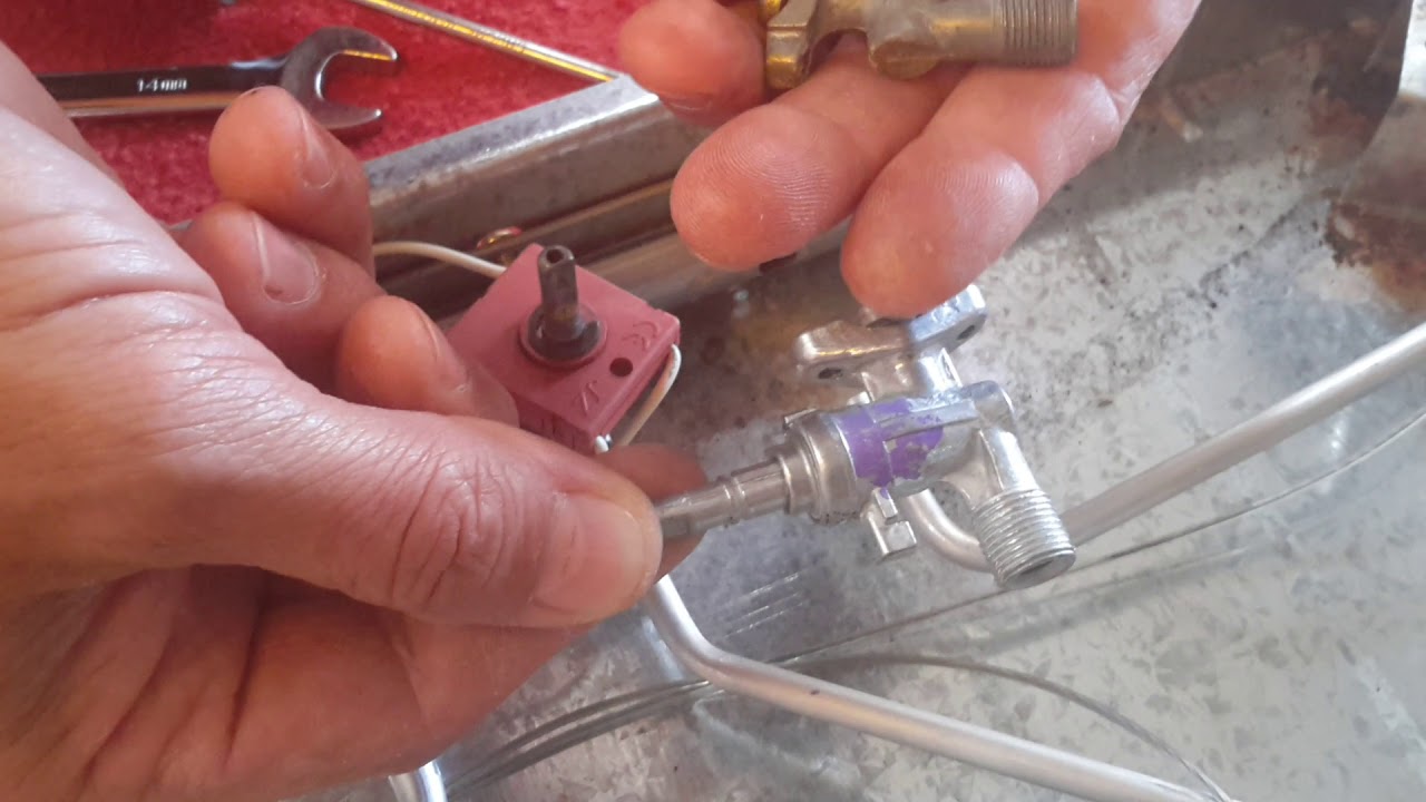 Como trocar torneira vazando de fogão cooktop  (61)98131-4376 whatssap TEC. Franque atendo Brasília.