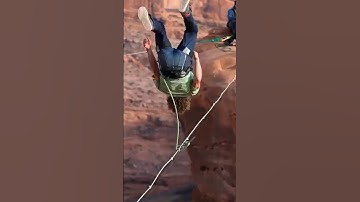 Backflip on a highline?! #slackline #highline #trickline #freesolo #sendit