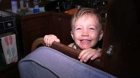 Running from Water Spouts!! - Lazy Gecko VLOG 54