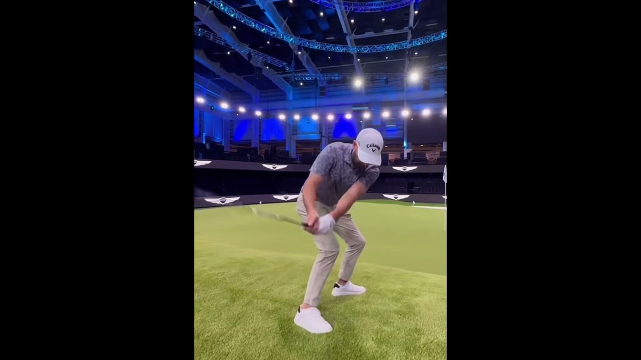 Epic Self FLOP Shot on TGL’s Rotating Green!