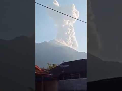 Gunung Merapi Meletus 14 Oktober 2019