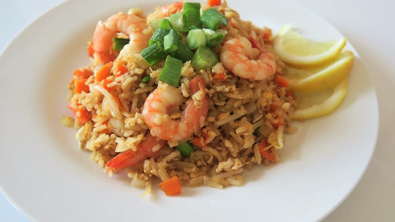 Recette 80: Shrimp Fried Rice / Riz Sauté Aux Crevettes - YouTube