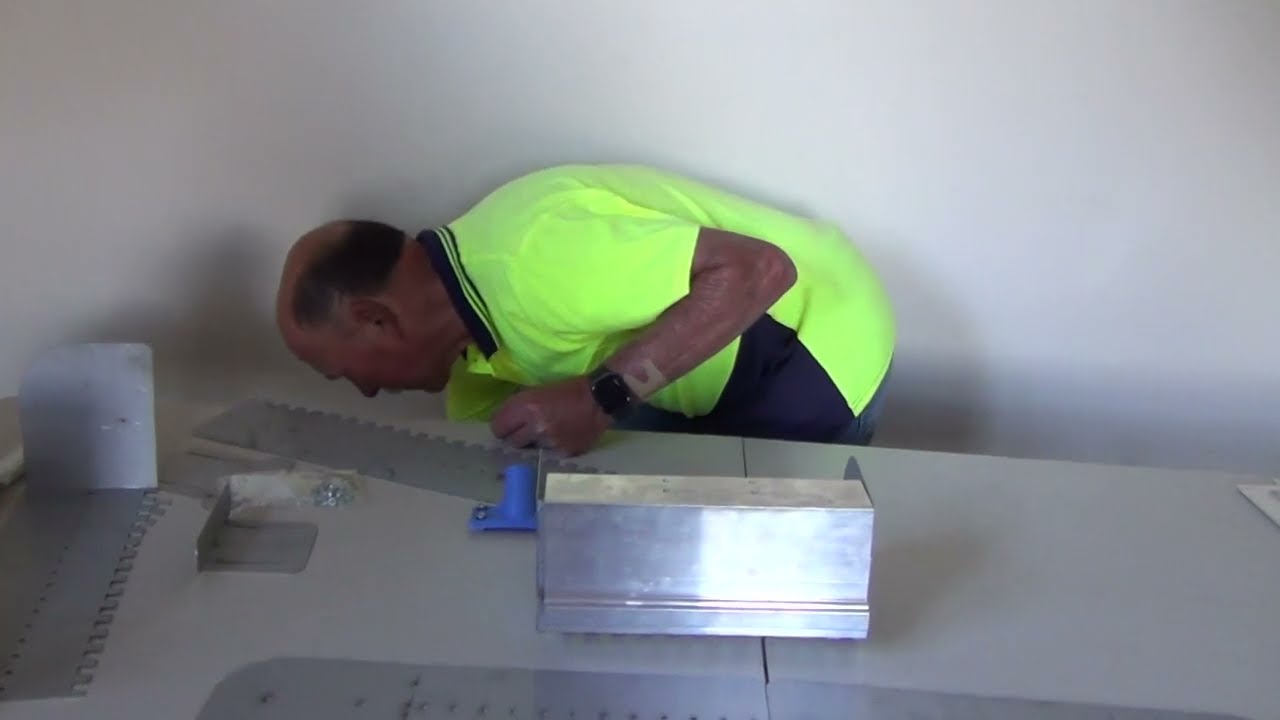 A NEW ERA IN TILING - Roy Tiles